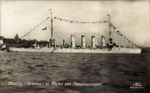 Ak Konstantinopel, Hafen, Deutsches Kriegsschiff Medilly (Breslau), Kaiserliche Marine