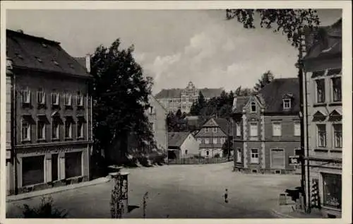 Ak Ebersbach in Sachsen Oberlausitz, Marktplatz mit Blick nach der Hainschule