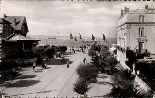 Ak Arcachon Gironde, Nouvelle Place Thiers