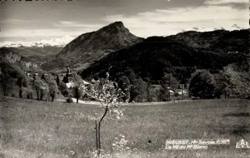 Ak Mieussy Haute Savoie, Die Mitte des Mont Blanc