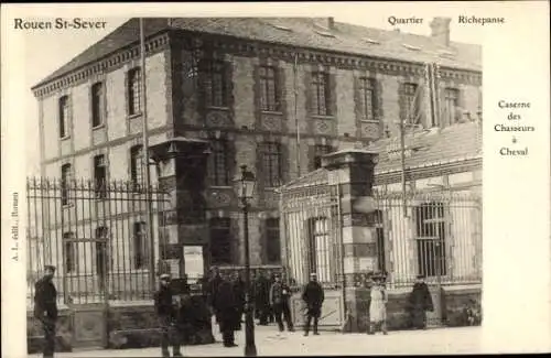 Ak Rouen Seine Maritime, St-Sever, Quartier Richepanse, Caserne des Chasseurs a Cheval