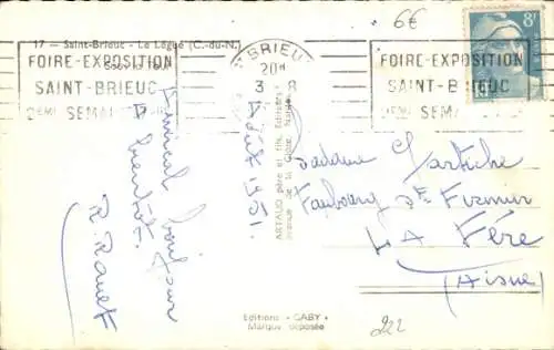 Ak Saint Brieuc Côtes d’Armor, Unter dem Turm