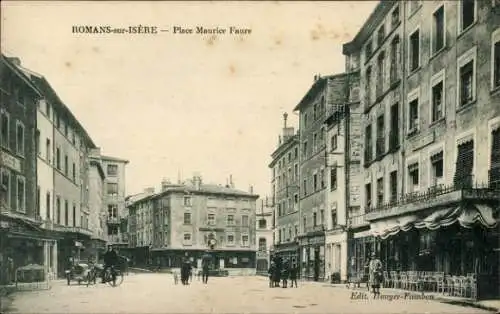 Ak Romans sur Isère Drôme, Place Maurice Faure