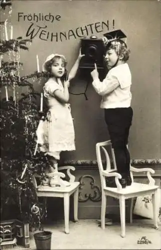 Al Glückwunsch Weihnachten, Tannenbaum, Kinder beim Telefonieren