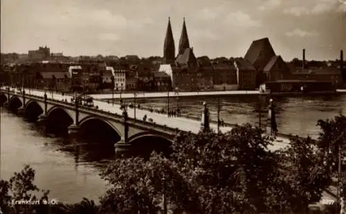 Ak Frankfurt Oder, Blick zur Brücke, Marienkirche