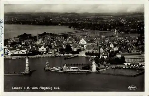 Ak Lindau am Bodensee Schwaben, Luftbild, Hafen