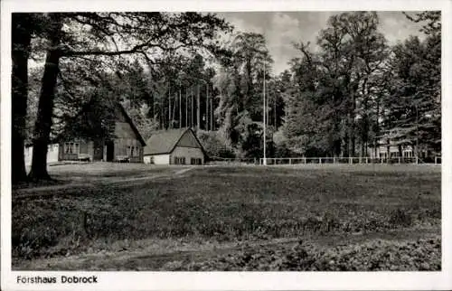 Ak Dobrock Wingst, Forsthaus am Waldrand