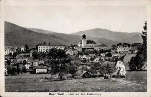 Ak Lam im Bayerischen Wald Oberpfalz, Panorama, Kaitersberg, Kirche