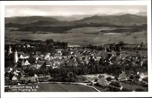 Ak Isny im Allgäu, Fliegeraufnahme vom Ort