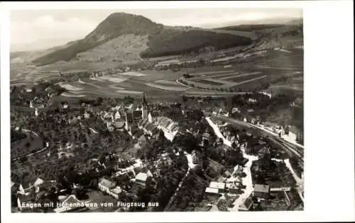 Ak Engen im Hegau, Panorama, Hohenhöwen, Fliegeraufnahme