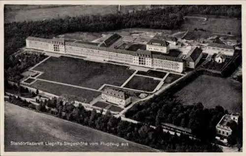 Ak Legnica Liegnitz Schlesien, Siegeshöhe, Fliegeraufnahme