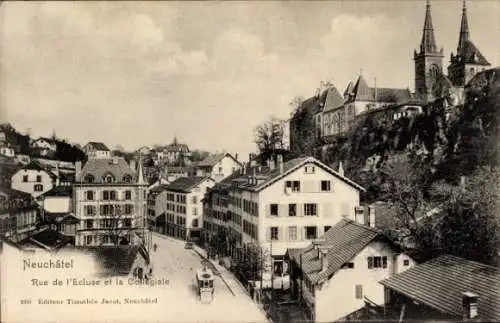 Ak Neuchâtel Neuenburg Stadt, Rue de l'Ecluse et la Collegiale