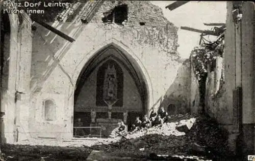 Ak Leintrey Meurthe et Moselle, Zerstörte Kirche, Innenansicht