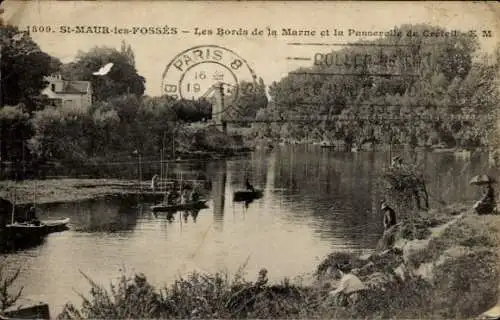 Ak Saint Maur des Fossés Val de Marne, Bords de la Marne, Passerelle de Creteil