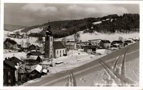 Ak Oberwarmensteinach Warmensteinach in Oberfranken, Gesamtansicht, Kirche, Winter