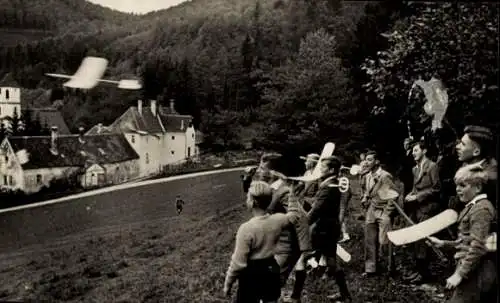 Ak Urspring Schelklingen Schwäbische Alb, Urspringschule, Schüler, Segelflug