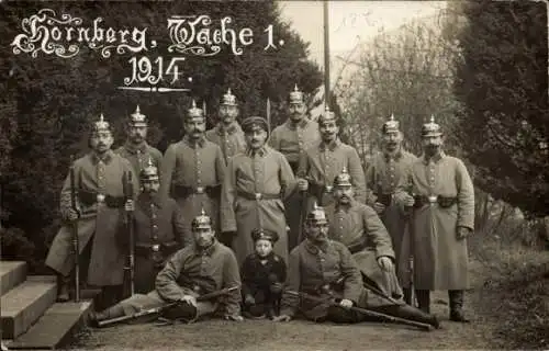 Foto Ak Hornberg im Schwarzwald, Wache 1., 1914, Soldaten in Uniformen, Gruppenbild