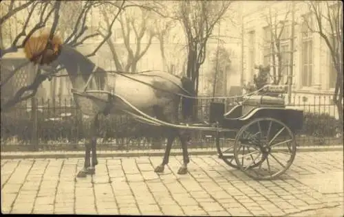 Foto Ak Linz am Rhein, Wagen-Fabrik Heinrich Nisslmüller, Kutsche