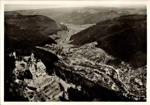 Ak Bad Wildbad im Schwarzwald, Fliegeraufnahme, Sommerberg Hotel, Blick ins Enztal