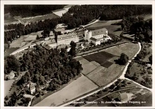 Ak Neumarkt in der Oberpfalz, Fliegeraufnahme, Kloster St. Jospeh