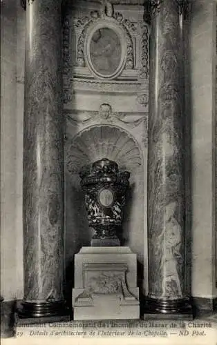 Ak Paris VIIIe Élysée, Memorial du Bazar de la Charite, Kapelle, Innenraum, Vase