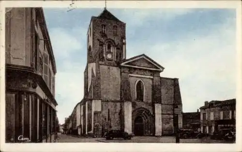 Ak Barbezieux Saint Hilaire Charente, Kirche