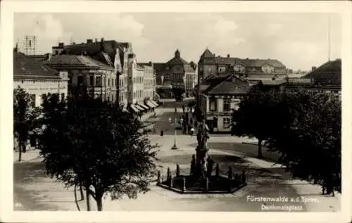 Ak Fürstenwalde an der Spree, Denkmalsplatz