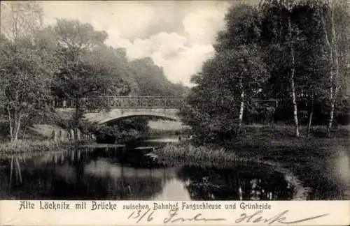 Ak Erkner in Brandenburg, alte Löcknitz, Brücke zwischen Bahnhof Fangschleuse und Grünheide