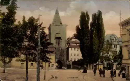 Ak Jena in Thüringen, Straßenpartie am Johannistor