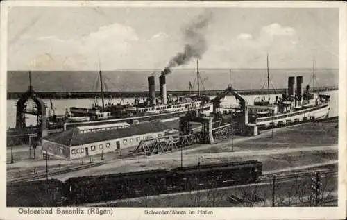 Ak Sassnitz auf der Insel Rügen, Schwedenfähren im Hafen