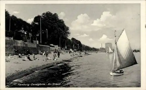 Ak Hamburg Altona Oevelgönne, Am Strand, Segelboot