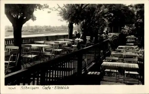 Foto Ak Dresden Söbringen, Terrasse des Cafe Elbblick