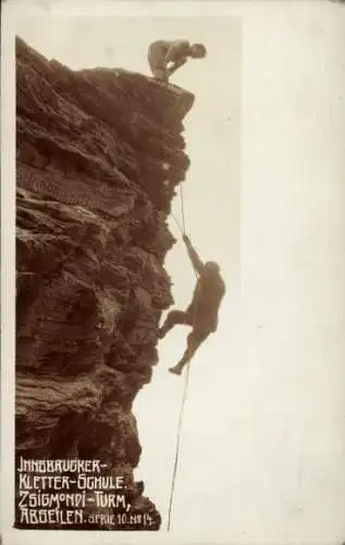 Foto Ak Innsbruck in Tirol, Innsbrucker Kletterschule, Zsigmondy-Turm, Abseilen