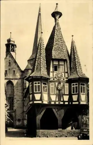 Ak Michelstadt im Odenwald, Rathaus und Glockenspiel, Uhr