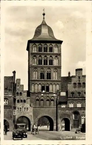 Ak Lübeck in Schleswig Holstein, Burgtor