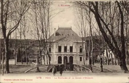 Ak Foix Ariege, la Fontaine et la Caisse d'Epargne