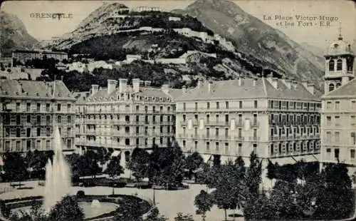 Ak Grenoble-Isère, Place Victor Hugo und das Fort