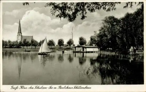 Ak Groß Köris im Kreis Dahme Spreewald, Am Schulzensee m. Bootshaus Schützenhaus, Segelboot