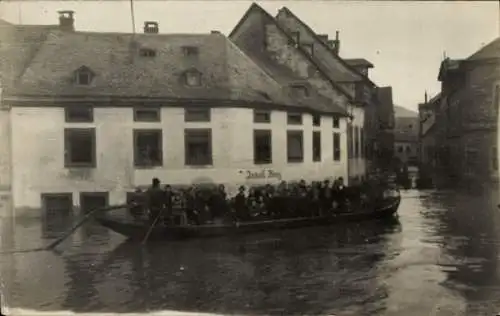 Foto Ak Lieser an der Mosel, Überschwemmung, Weihnachten 1919, Rettungsboot