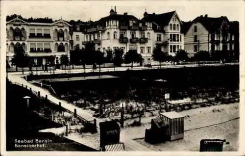 Ak Ostseebad Bansin auf Usedom, Bansinerhof, Strandkörbe, Promenade