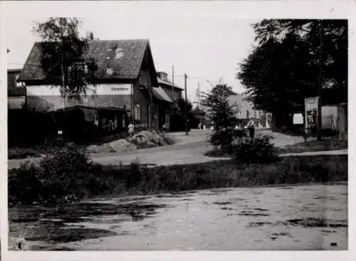 Foto Ak Hamburg Wandsbek Farmsen Berne, Straßenpartie, Schlachterei, Ufer