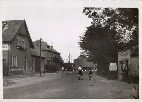 Foto Ak Hamburg Wandsbek Farmsen Berne, Straßenpartie, Anwohner, Schlachterei