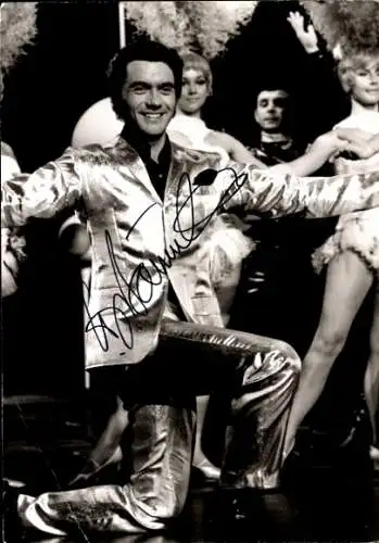 Ak Eiskunstläufer und Sänger Hans Jürgen Bäumler, Portrait, Autogramm