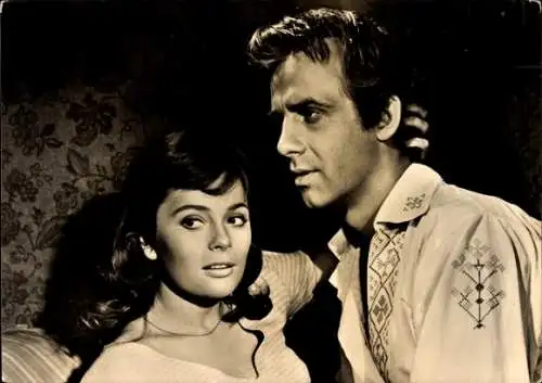 Ak Schauspieler Jarl Kulle und Ulla Jacobson, Das Lied von der roten Blume