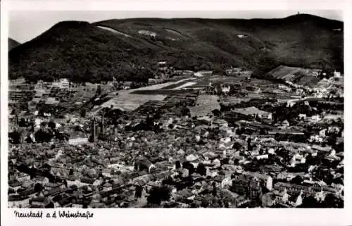 Ak Neustadt an der Weinstraße, Fliegeraufnahme