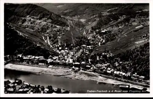 Ak Traben Trarbach an der Mosel, Fliegeraufnahme