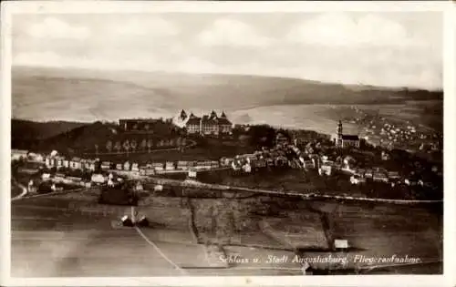 Ak Augustusburg im Erzgebirge, Schloss Augustusburg, Fliegeraufnahme