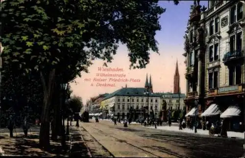 Ak Wiesbaden in Hessen, Wilhelmstraße, Kaiser Friedrich-Platz, Denkmal