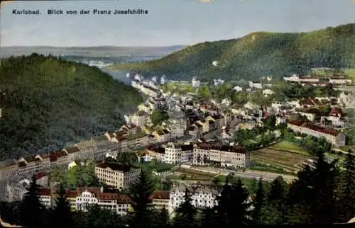 Ak Karlovy Vary Karlsbad Stadt, Blick von der Franz Josefshöhe