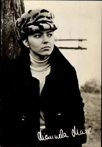 Ak Schauspielerin Manuela Marx, Portrait, Autogramm